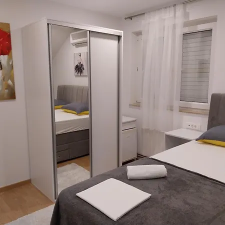 Rose Loboja Pensionat